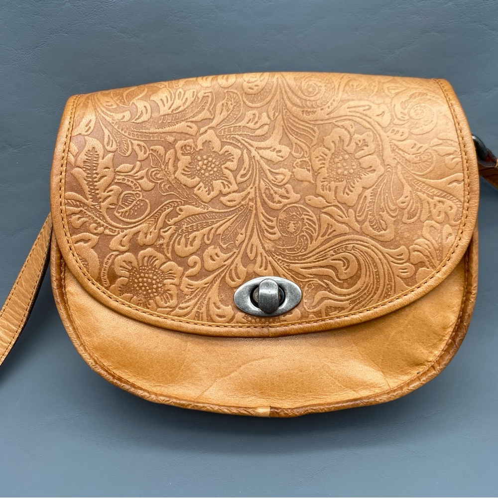 WildWest Los Angeles Embossed Leather Crossbody Bag Floral Gate Opened - Picture 2 of 12